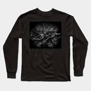 Backyard Flowers In Black And White 67 Long Sleeve T-Shirt